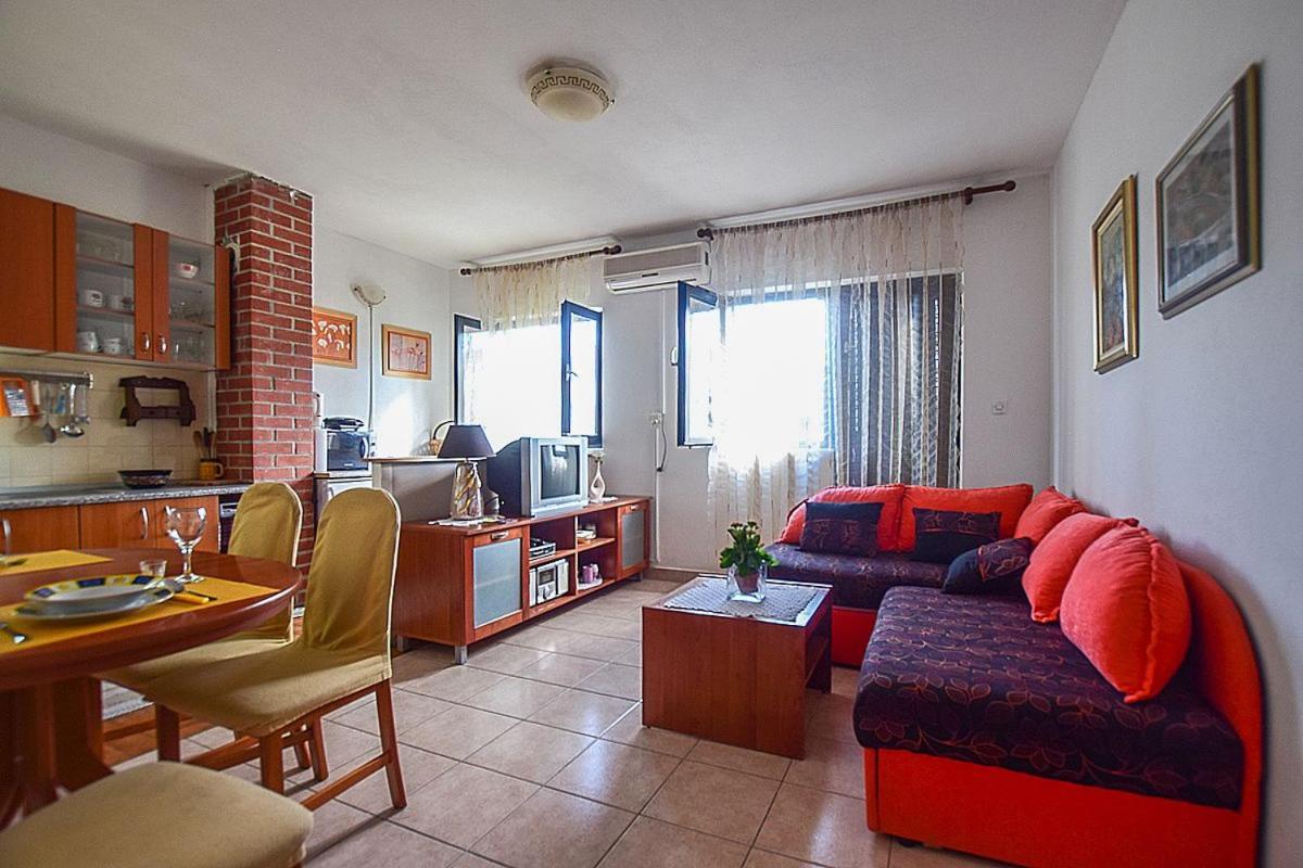 Apartments Derado Supetar Extérieur photo