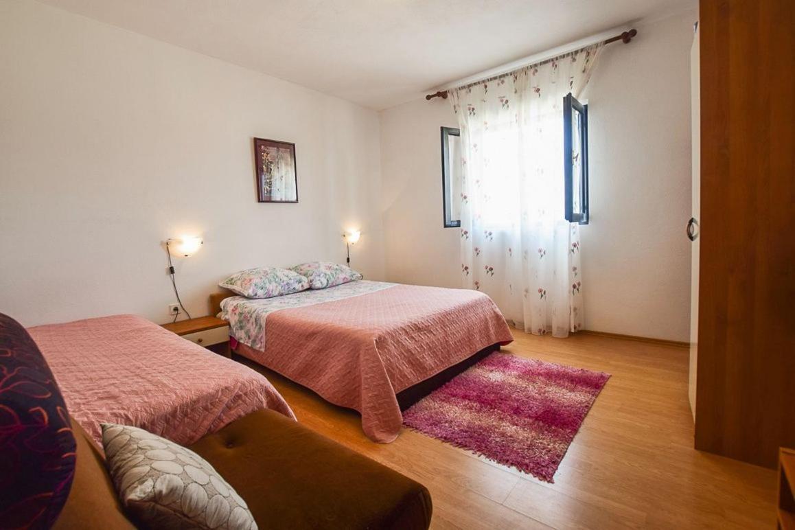 Apartments Derado Supetar Extérieur photo